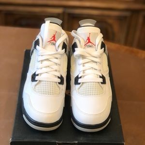 Air Jordan 4 Retro OG size 6 GS